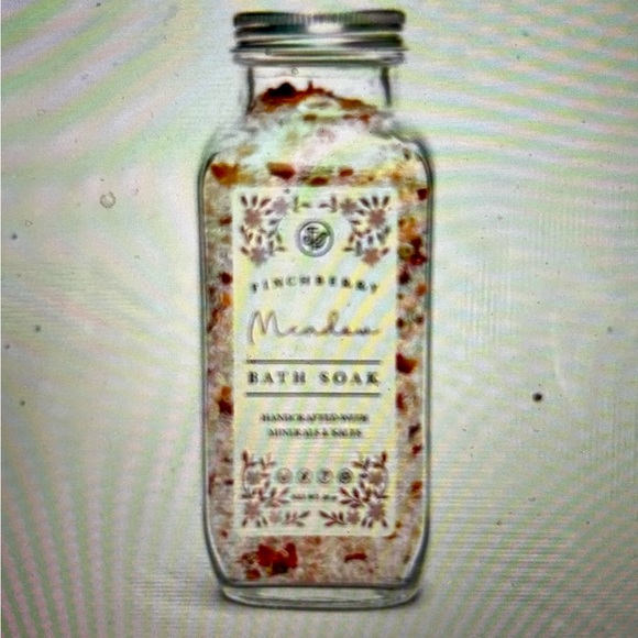 “It’s A Girl” New Mom 3-Piece Spa Gift Set - Picture 3 of 4